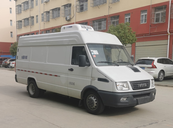 ������CL5041XLCNDP6�����܇