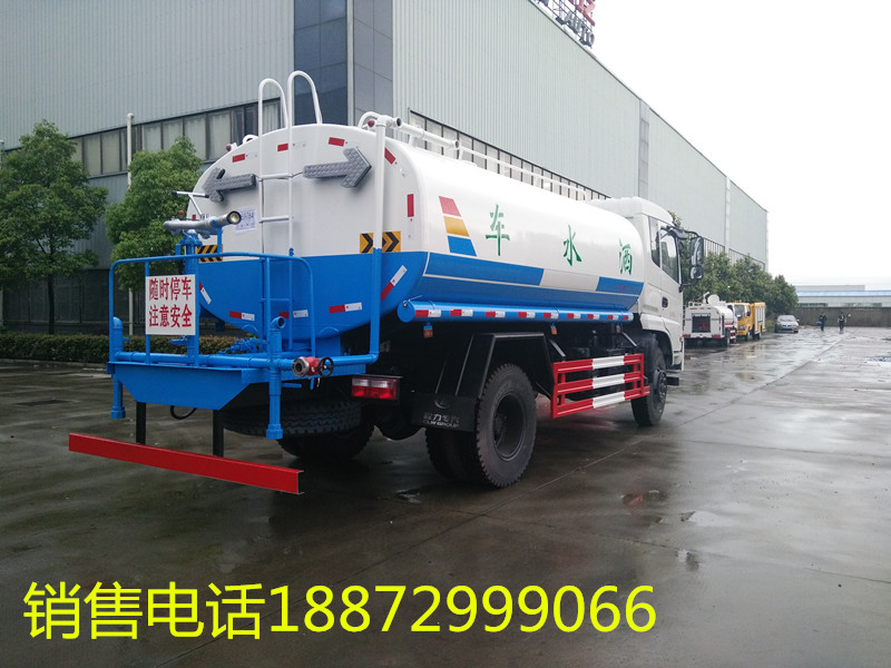 東風(fēng)12噸灑水車圖片 東風(fēng)12噸灑水車圖片