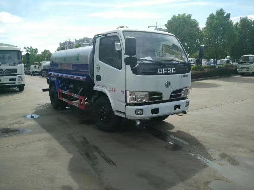 ���|��ˮ܇�S���N��-���|������ˮ܇�S��ֱ�N