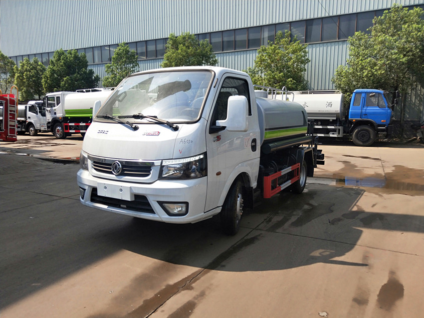 С�͞�ˮ܇���M(j��n)���f�ֵ� �Ĵ˽^�E�m���w�P(y��ng)-����С�͞�ˮ܇���a(ch��n)�S��