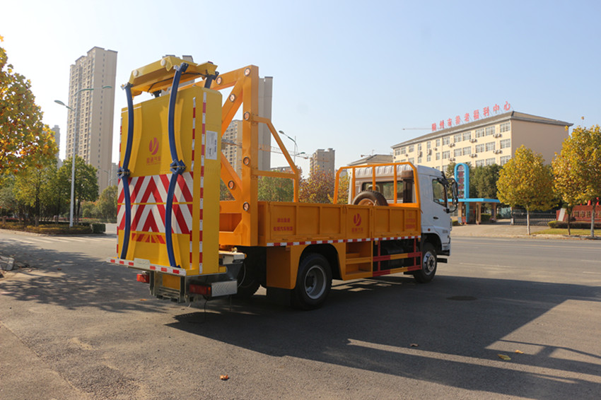 �|�L(f��ng)�A���ײ���_܇-�|�L(f��ng)��ײ���_܇�S��ֱ�N-����ӯͨ