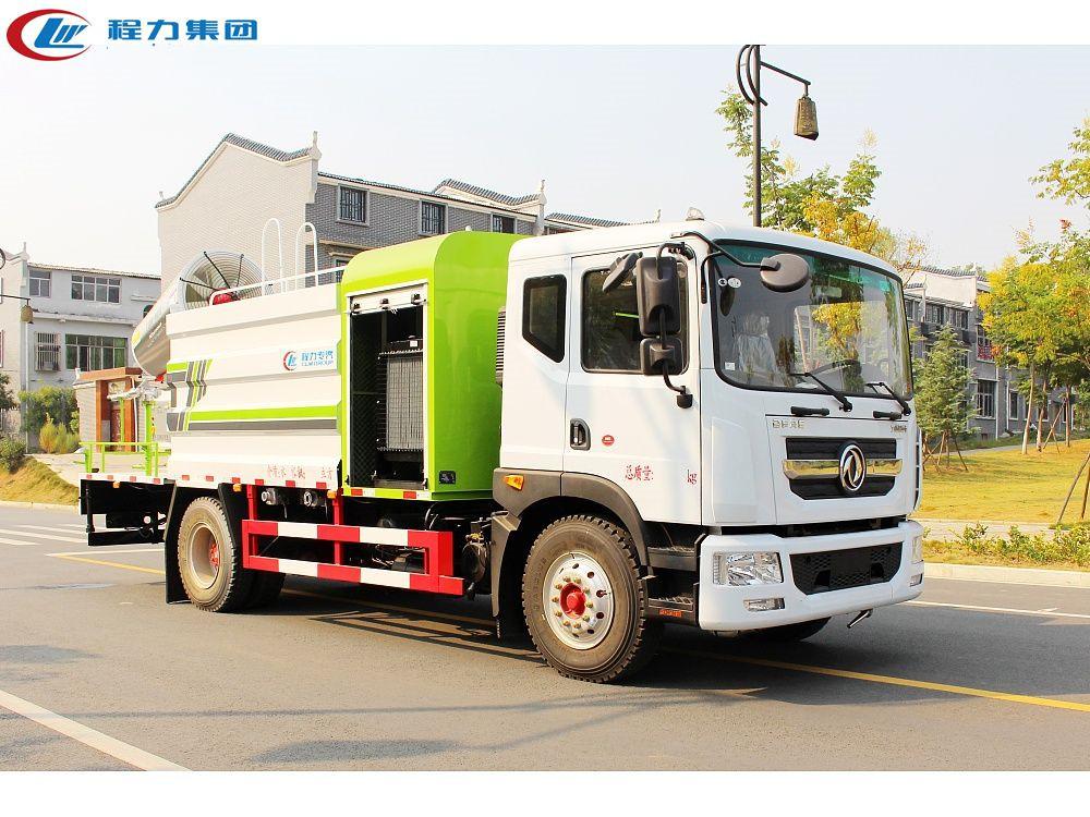 ����12���։m܇ �|�L(f��ng)������D9��15����ˮ܇�r�� 60���F���։m܇�S��ֱ�N