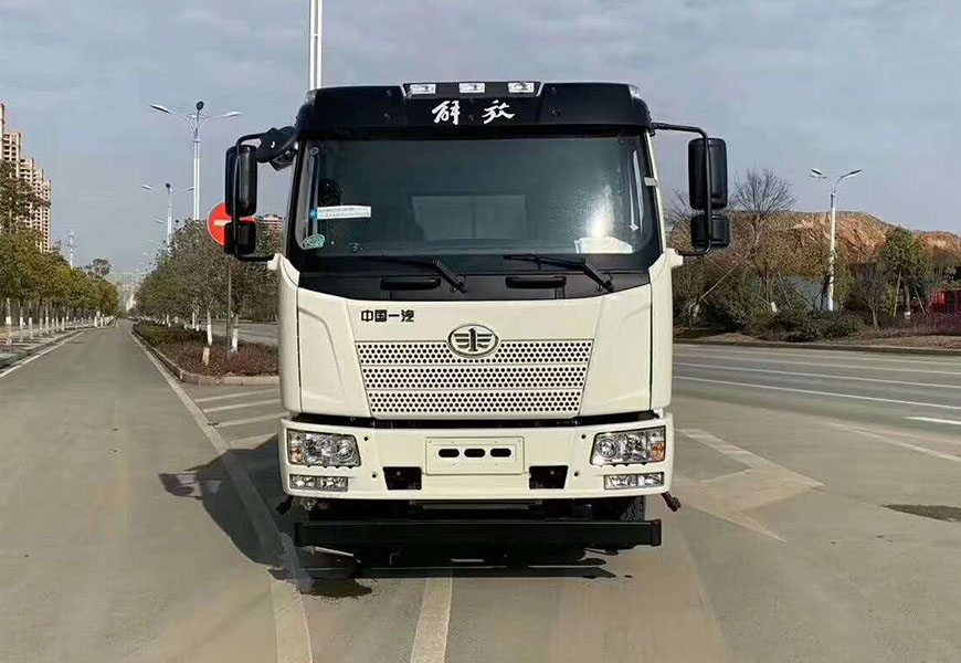 һ�����12����(gu��)����ˮ܇(ch��)�DƬ